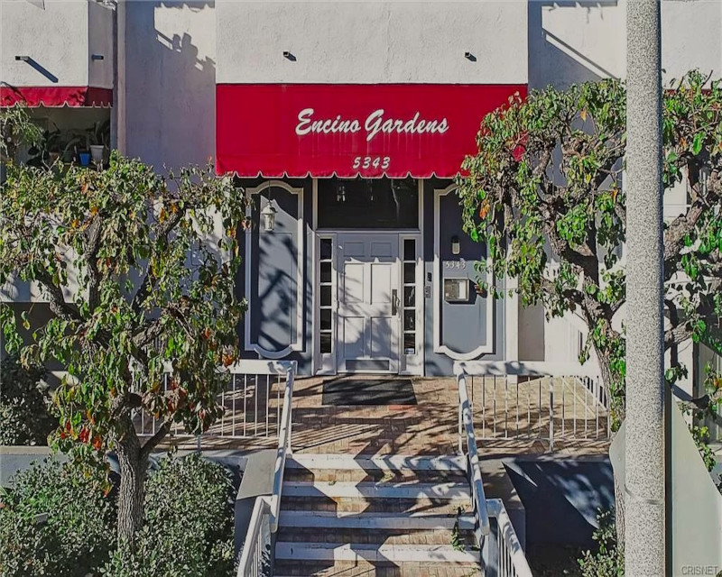 Encino Gardens